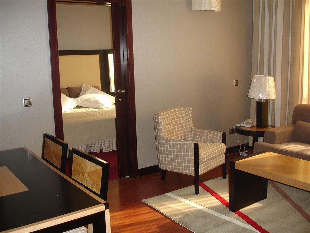 เซอร์โคเทล ปรินเซซา เด เอโบลี Hotel ปินโต ห้อง รูปภาพ