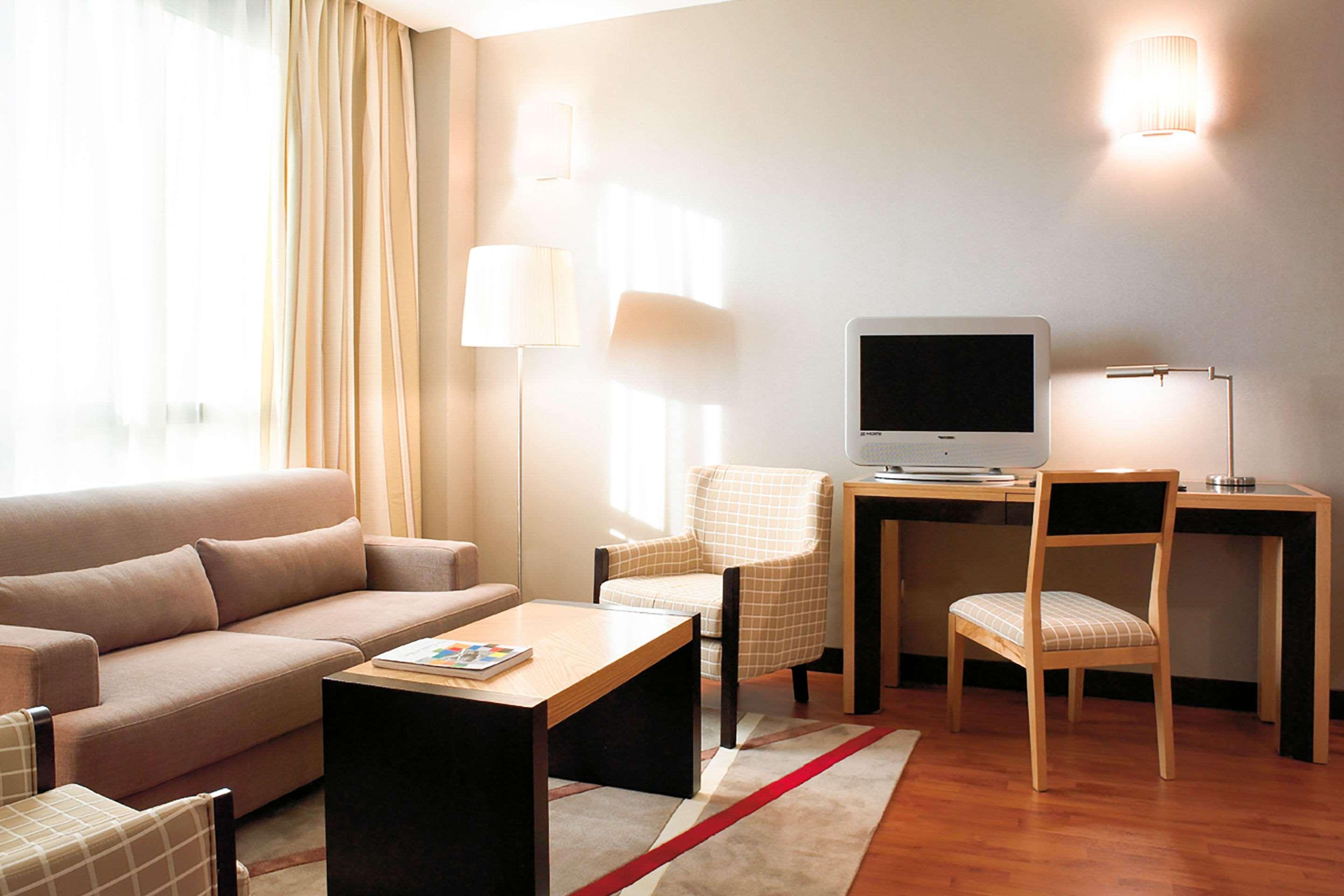 เซอร์โคเทล ปรินเซซา เด เอโบลี Hotel ปินโต ภายนอก รูปภาพ