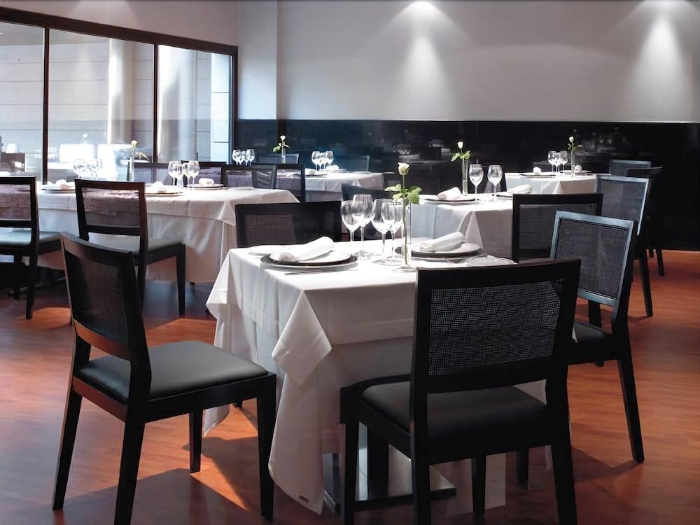เซอร์โคเทล ปรินเซซา เด เอโบลี Hotel ปินโต ร้านอาหาร รูปภาพ